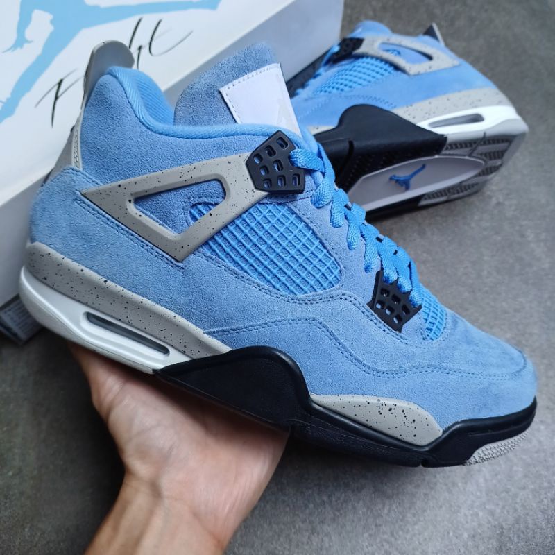AIR JORDAN 4 RETRO UNIVERSITY BLUE