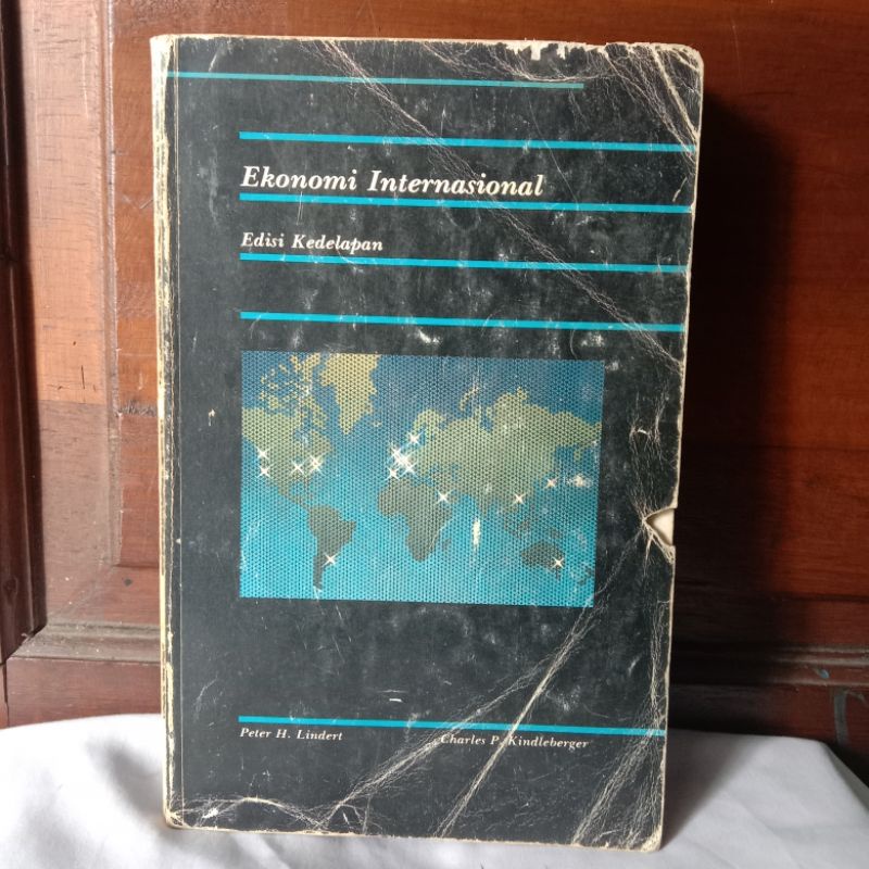 EKONOMI INTERNASIONAL OLEH PETER H. LINDERT
