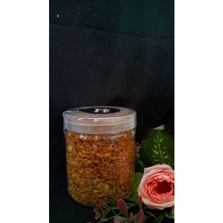 

bawang merah goreng pedas asin daun. jeruk