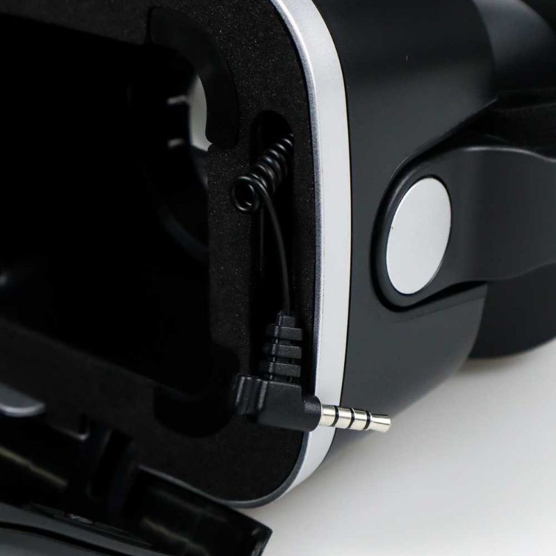 Shinecon 6.0 VR Box Virtual Reality Glasses dengan Headphone