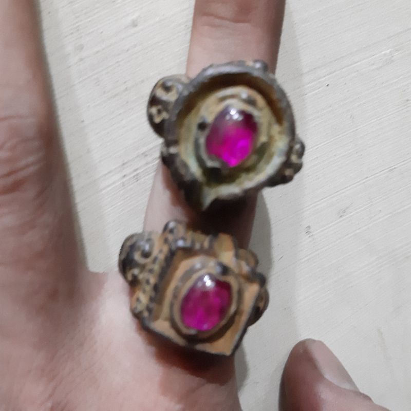 Cincin Perunggu Lingga Yo ni