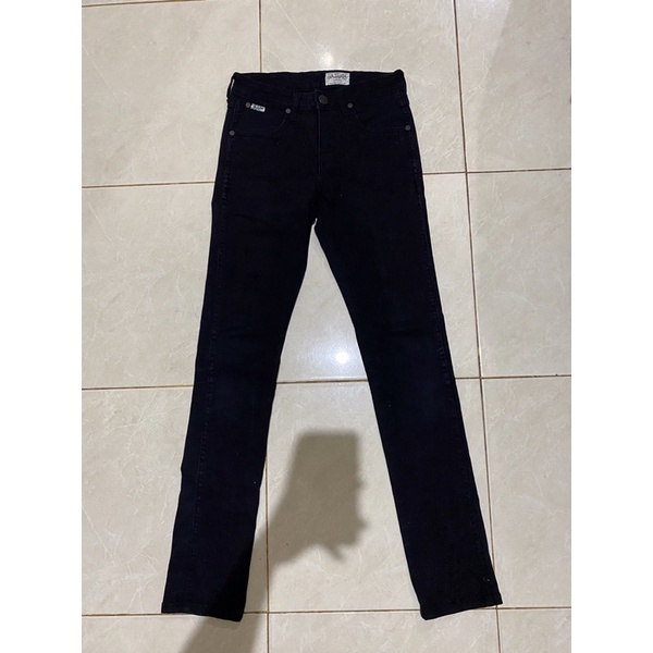 Jeans Wrangler & Chino Celcius