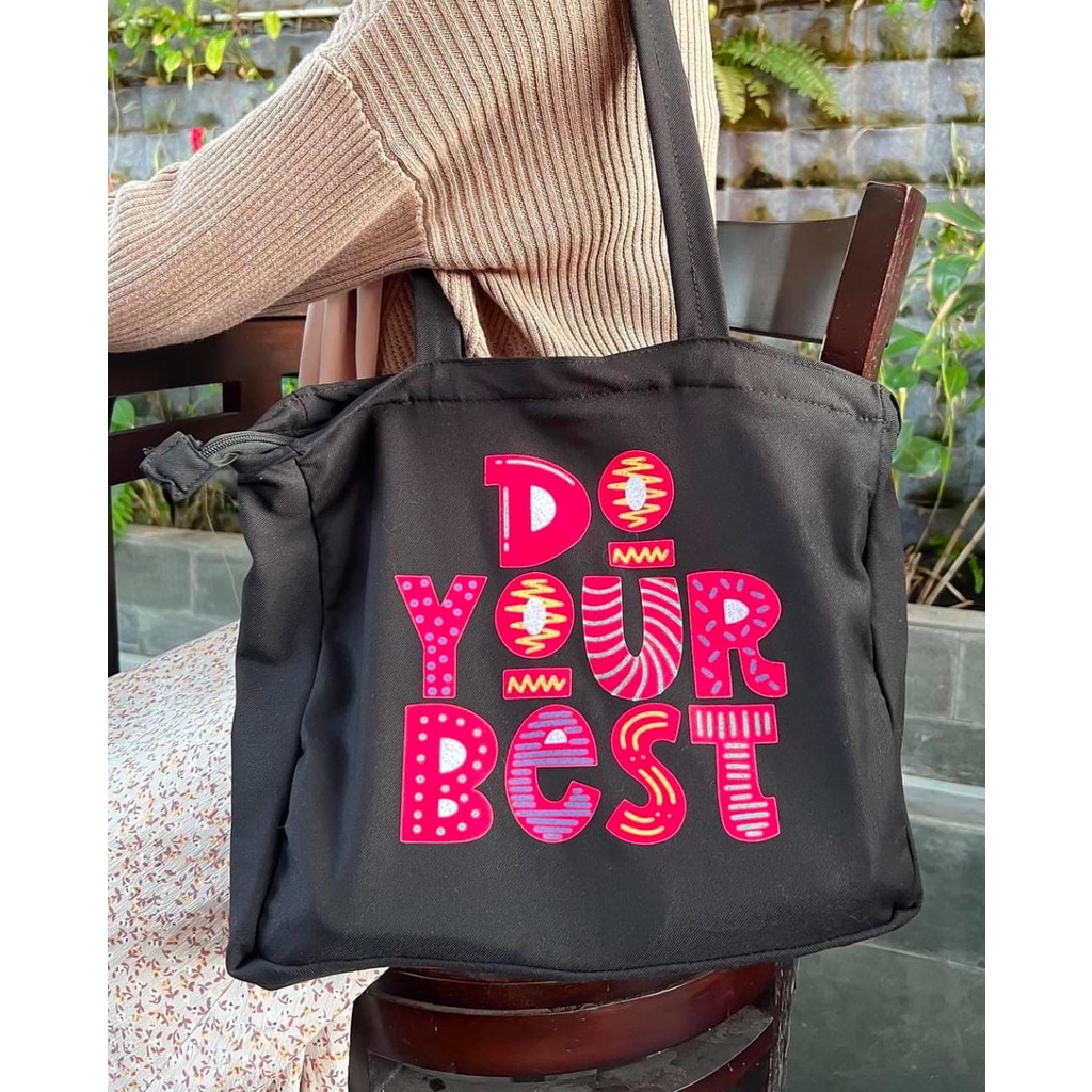 Tas wanita Totebag Kanvas Printing DTF Kekinian By Shafiyyah.sarban (Menggunakan Resleting)