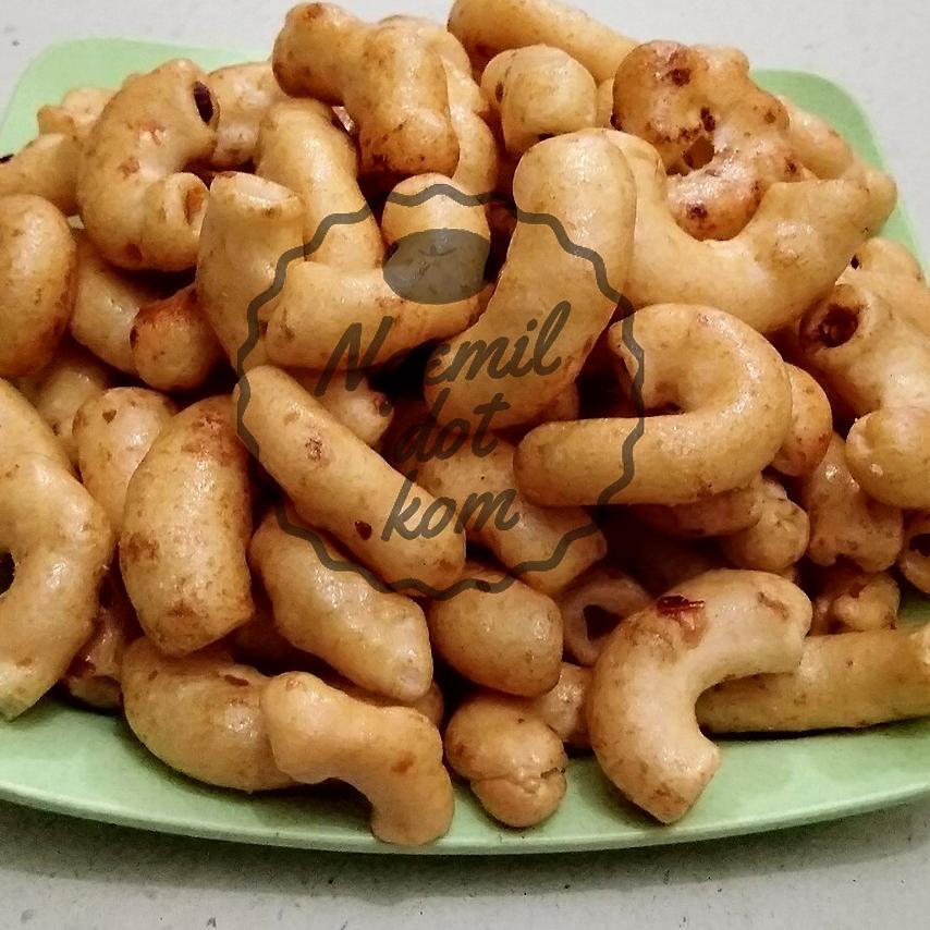 

[KODE PRODUK VLLKP6196] MAKARONI BESAR 250gr / MAKARONI ASIN / MAKARONI PEDAS / MAKARONI RUJAK