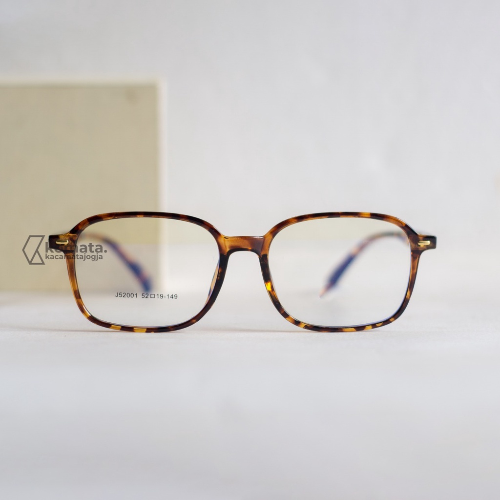 Kacamata  Frame Kotak Kecil Kekinian - AMBALIKA 04