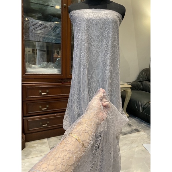 Bahan Kebaya Brukat Lace Halus Chantily Semi France Shantily Beverly Warna Silver Grey