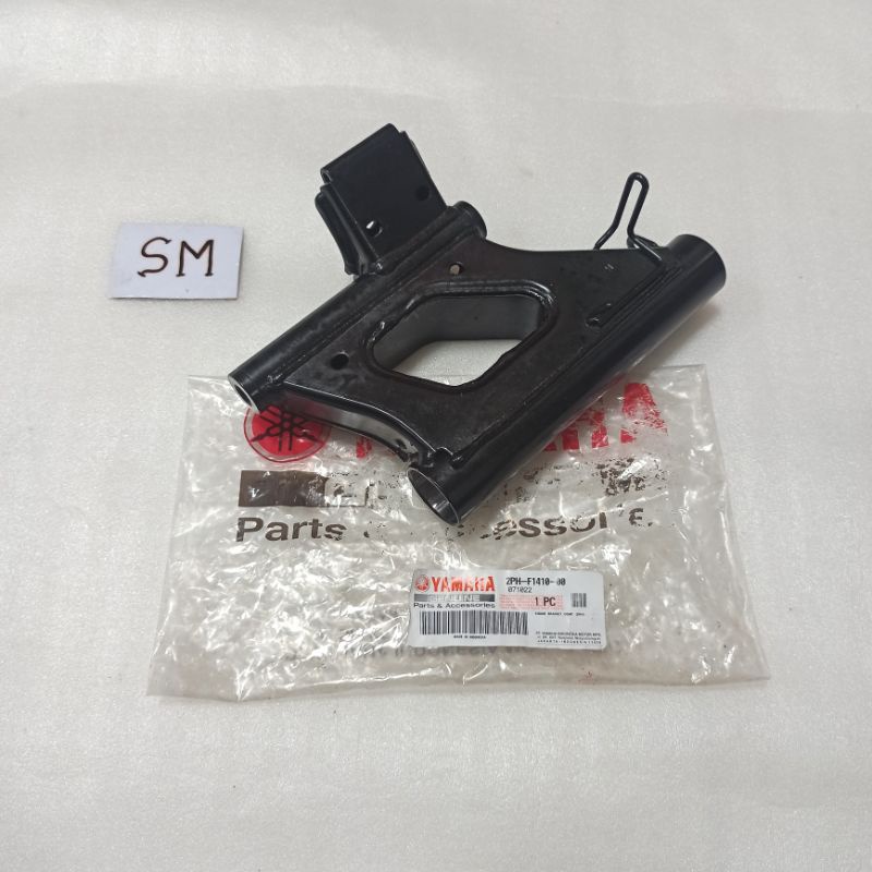 Engine bracket comp Mio M3 2PH-F1410-00 Asli Original Yamaha