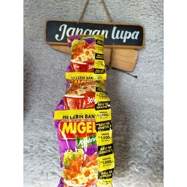 

MIE GELAS RASA SOSIS BBQ