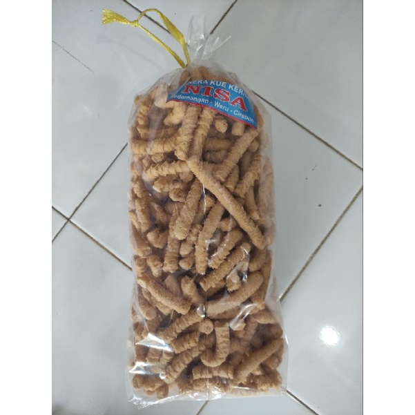 

Kue Akar Kelapa Rasa Manis Gurih Enak