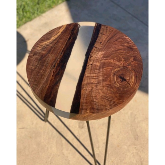 Meja Teras Kayu Jati Cover Resin Epoxy Kaki Besi