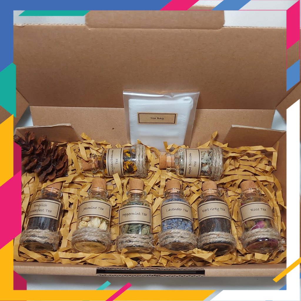 

SPECIAL NATAL DAN TAHUN BARU 2022 /TEA HAMPERS GIFT SET HADIAH NATAL TAHUN BARU CHRISTMAS NEW YEAR 2022 - KEMASAN BOTOL 25 ML