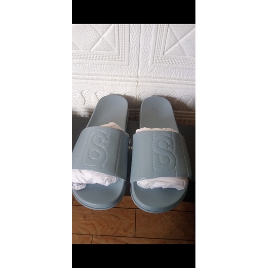 mera sandal buttonscarves