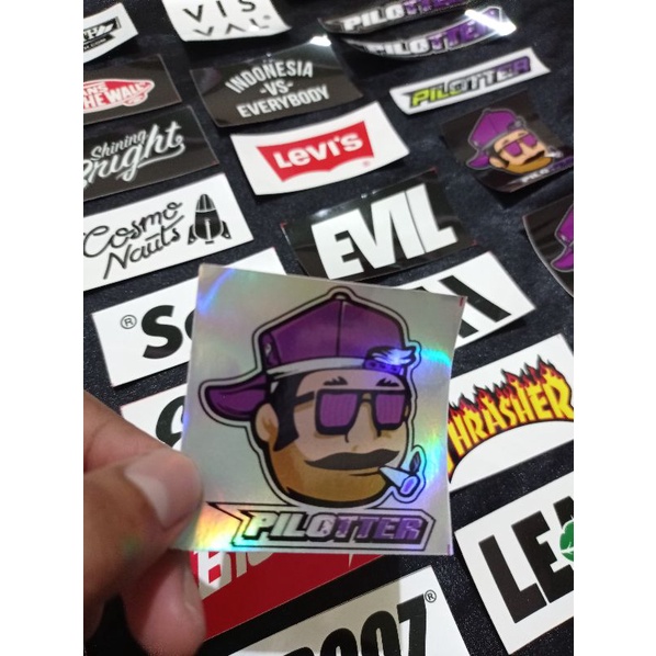 

Stiker PILOTTER Co.