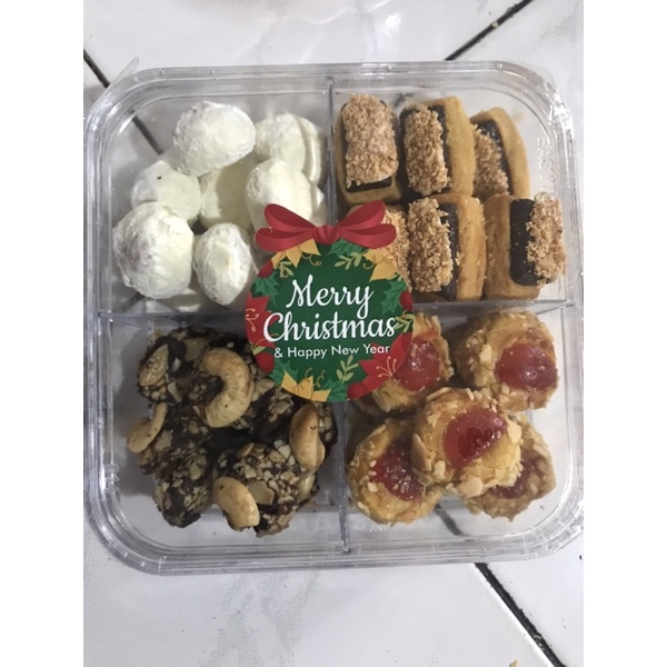 paket hampers kuker sandy mix 4 rasa enak berat 450  gr