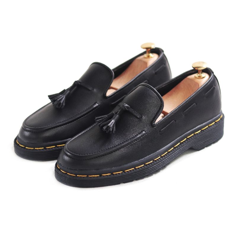 Sepatu Loafers Pria Docmart Formal Pantofel Kerja Pria Kulit Pu Kuliah Kantor