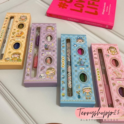 

Paket Alat Tulis Pulpen Glitter Box 1SET Kode DHS349 Bisa Tulis Glitter Manik