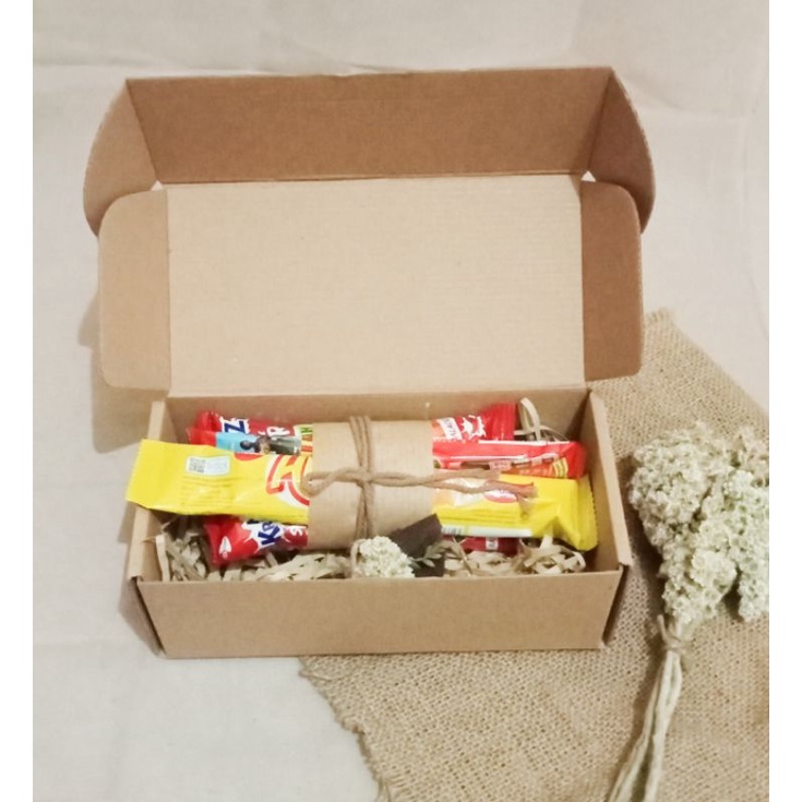 

Mini Gift Box Snack Hampers Leimon A