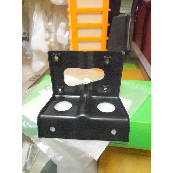 spakbor belakang rr old breket spakbor belakang 32065-1336