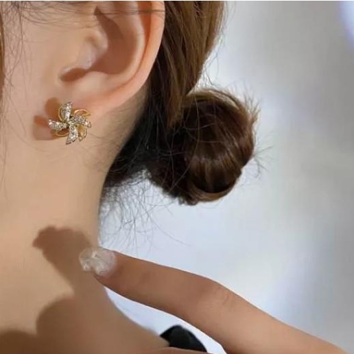 Anting anting wanita model korea unik elegan