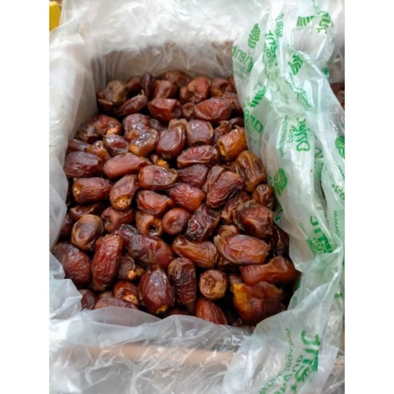 

Kurma Mesir 1kg Kurma Pilihan Lembut Manis
