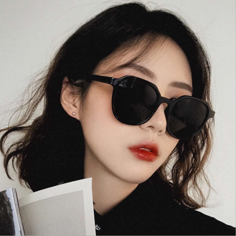 (YUZHU) Korean Fashion Square Frame Beige Black Sunglasses INS Gaya Oversized Frame Sunshade Sunglasses