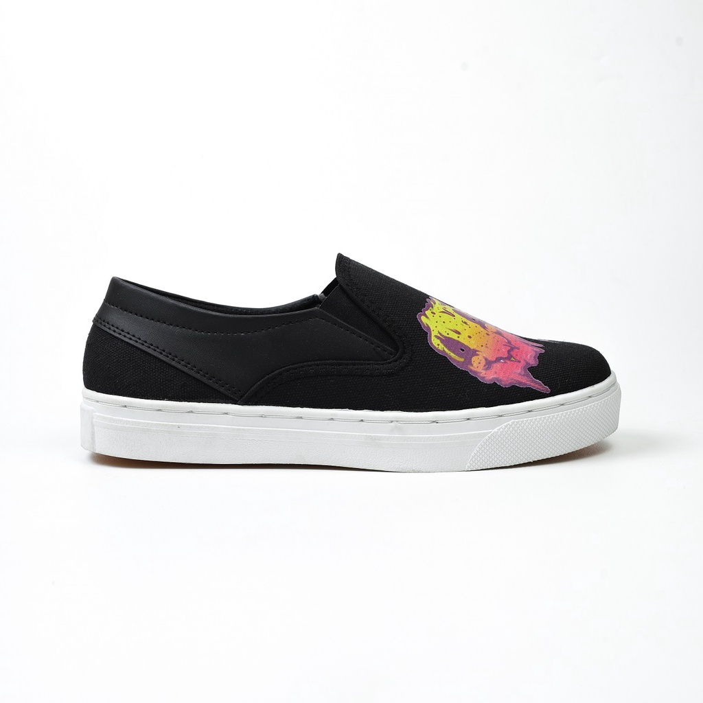 Sepatu Sneakers Slip On Onarstreet Gravity 01