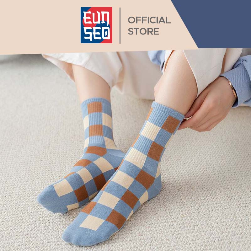 EUNSEO Kaos Kaki Panjang Pria Wanita Motif Catur Panjang Fashion Korea KaosKaki Diatas Mata Kaki Premium