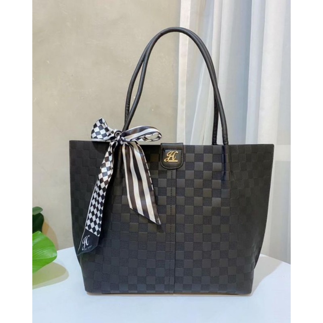 Daisy Tote Bag by Jims Honey