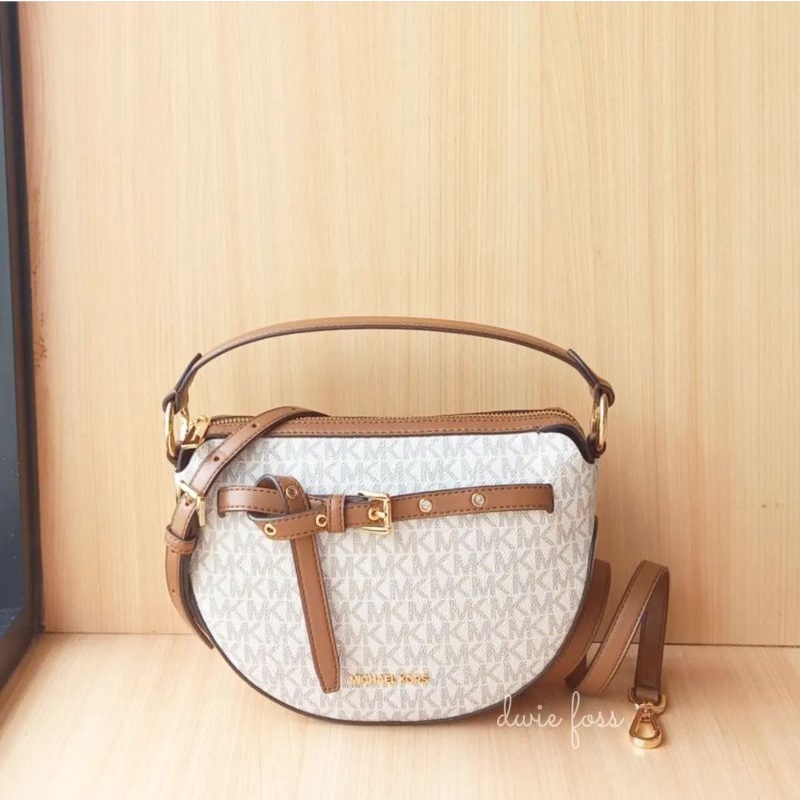Tas Michael Kors Emilia Half Moon Crossbody Signature Vanilla Brown Original | Tas MK Emilia Half Mo