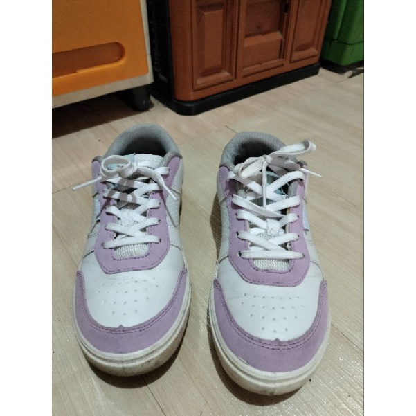 Sepatu aerostreet preloved