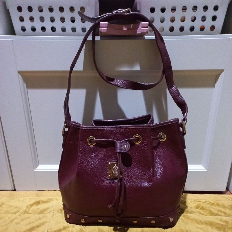 Preloved sling bag serut maroon St.Scott London