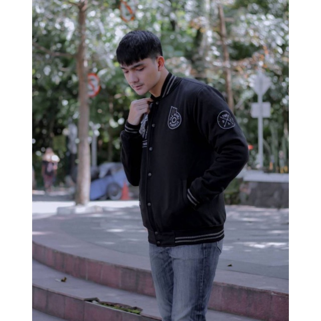 Jaket Bomber Pria TheBojiel Terbaru Premium / Jaket Bomber Pria Terlaris  / Jaket Bomber Pria Terbaru