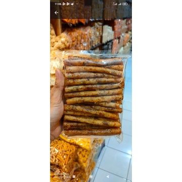 

PISANG AROMA GULA AREN 250 gr