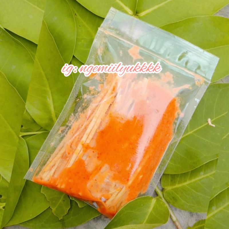 

MIE LIDI "BITING BALADO PEDAS MANIS" POUCH