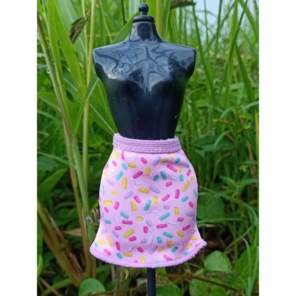 rok pendek Barbie star