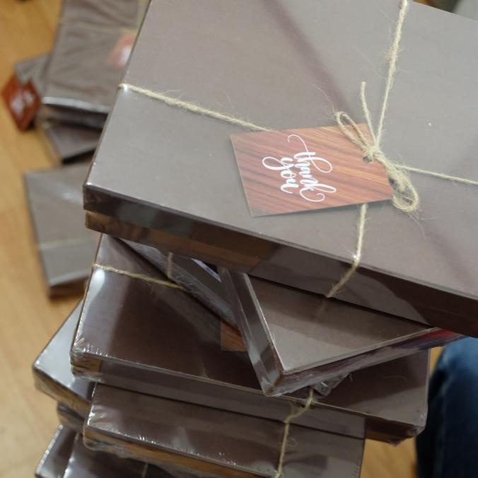 

[BISA COD] Hampers Custom