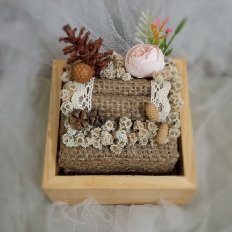 Ring Bearer / TUTUP AKRILIK / TUTUP MIKA / tempat cincin nikah / cincin rustic