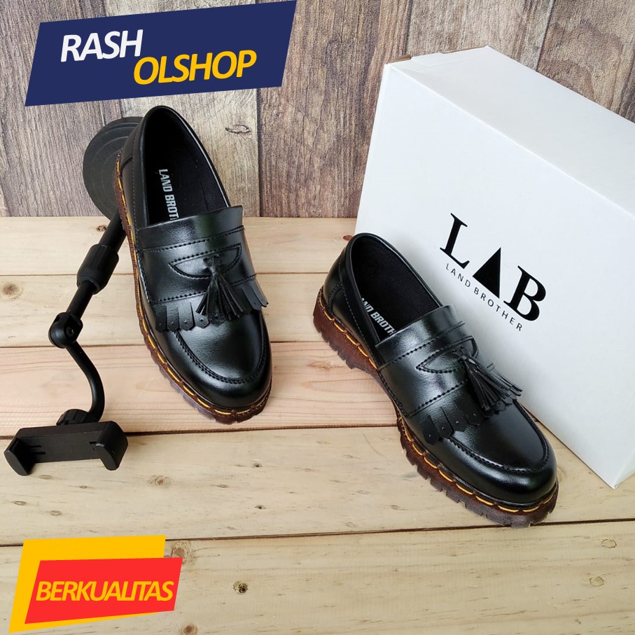 Sepatu Tasel Wanita Loafer Wanita Slip on Dokmart Wanita Tasel