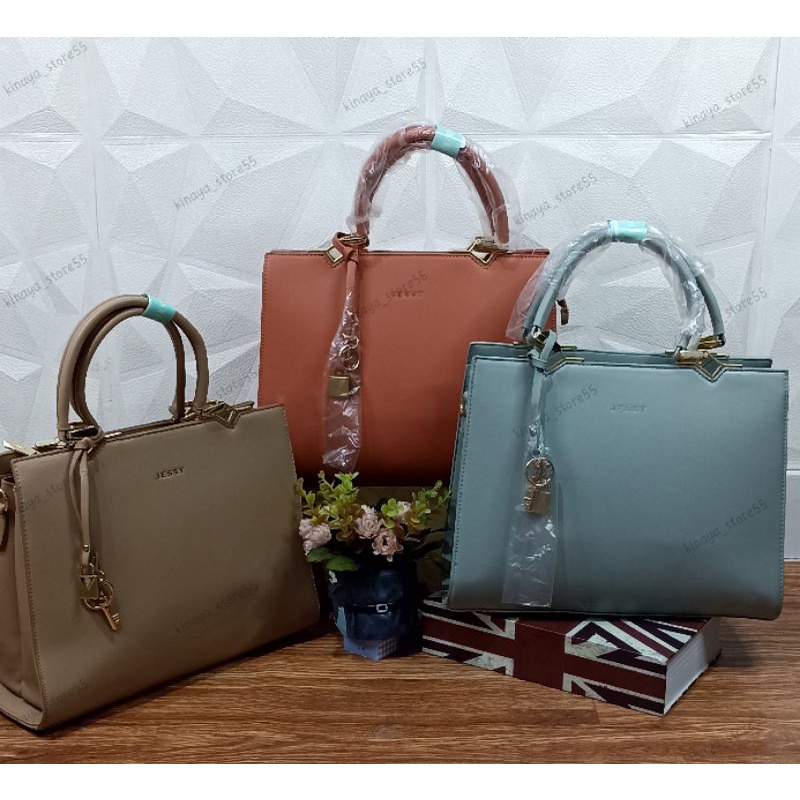 Tas selempang wanita (Jessy)/Tas import wanita/Tas kekinian/Tas branded