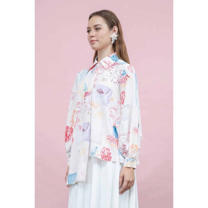 Abbey Blouse Wearing Klamby SALE (S)