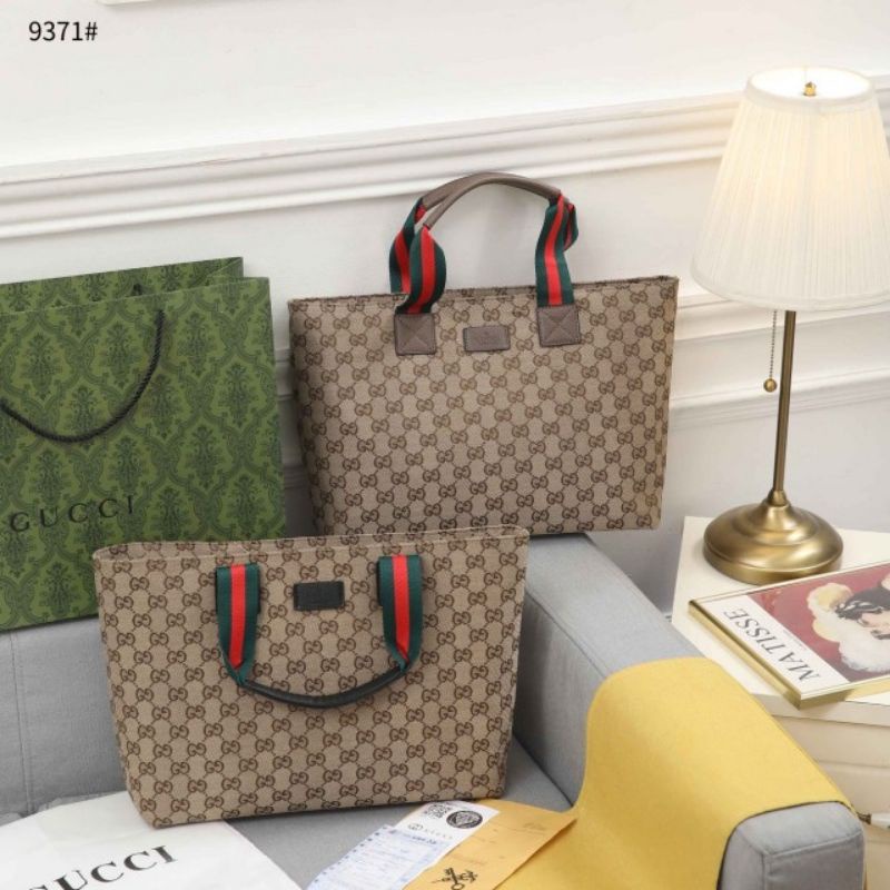 GUCCI GG Canvas Tote Bag #9371