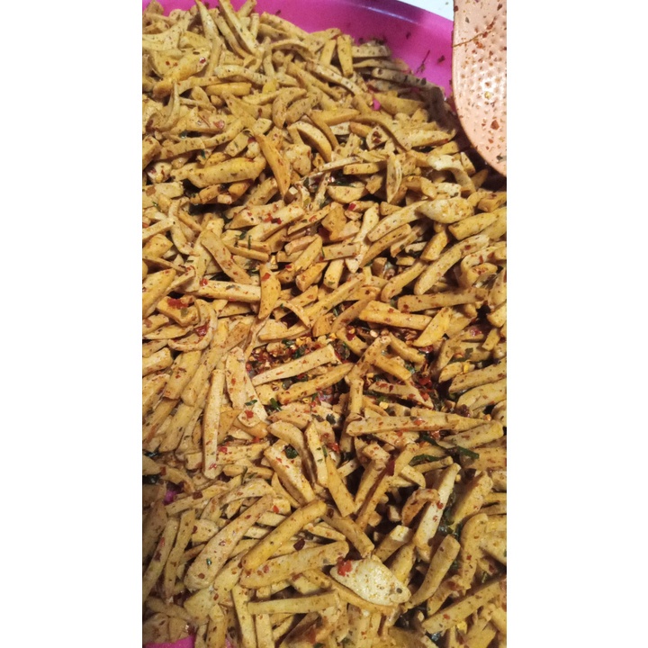 

Basreng Pedas Daun Jeruk Lapan Cemilan 500g