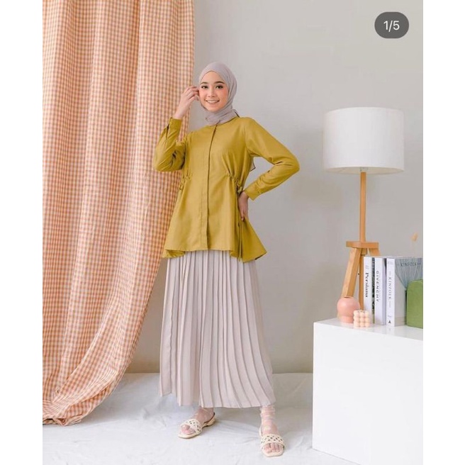 Zea Top Preloved  Kamila Wardrobe Size S Warna Lime
