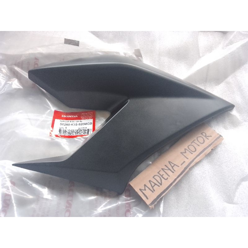 Cover sayap tangki kanan atau Shroud R Hitam Raptor Black Honda New CB150R StreetFire K15G ORIGINAL 