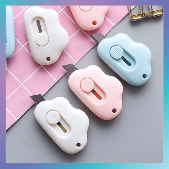 

Cutter Mini Bentuk Awan Pisau Pemotong Mini Lucu Cutter Kertas Ukuran Mini Cutter Bentuk Karakter Awan Warna Pastel Untuk Unboxing