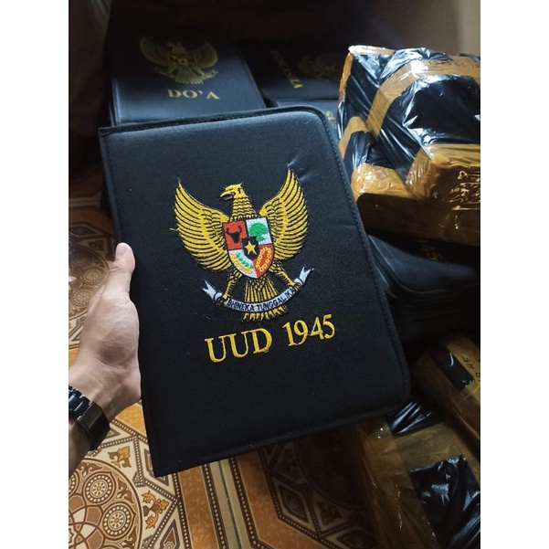 

Map Upacara isi 5 Map (New) Tanpa Slempang