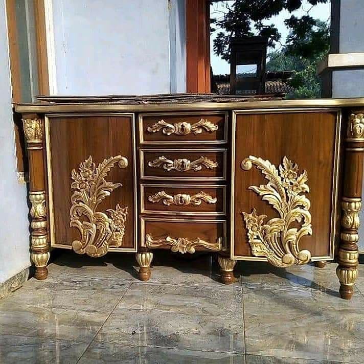 Bufet Kayu Jati Model Ukir Jepara Motif Shima Finishing Natural Kombinasi Gold/Emas