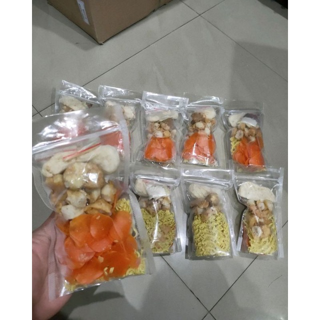 

paket seblak isi 10pc