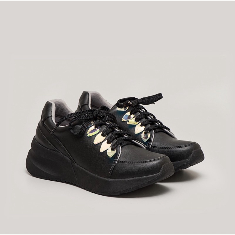 Sugar Sneakers Black - Adorable Project