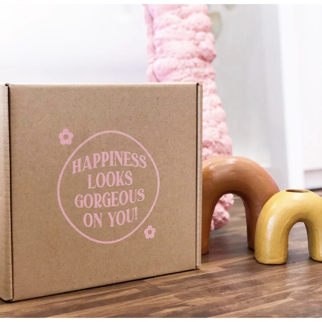 

LAVI Gift Box (Box Kado)